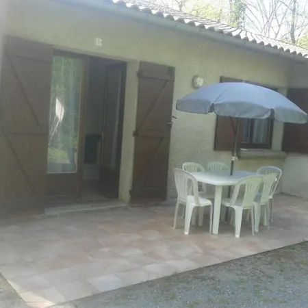 Vakantiehuis Les De La Planette - 5 Saint-Amans-Valtoret